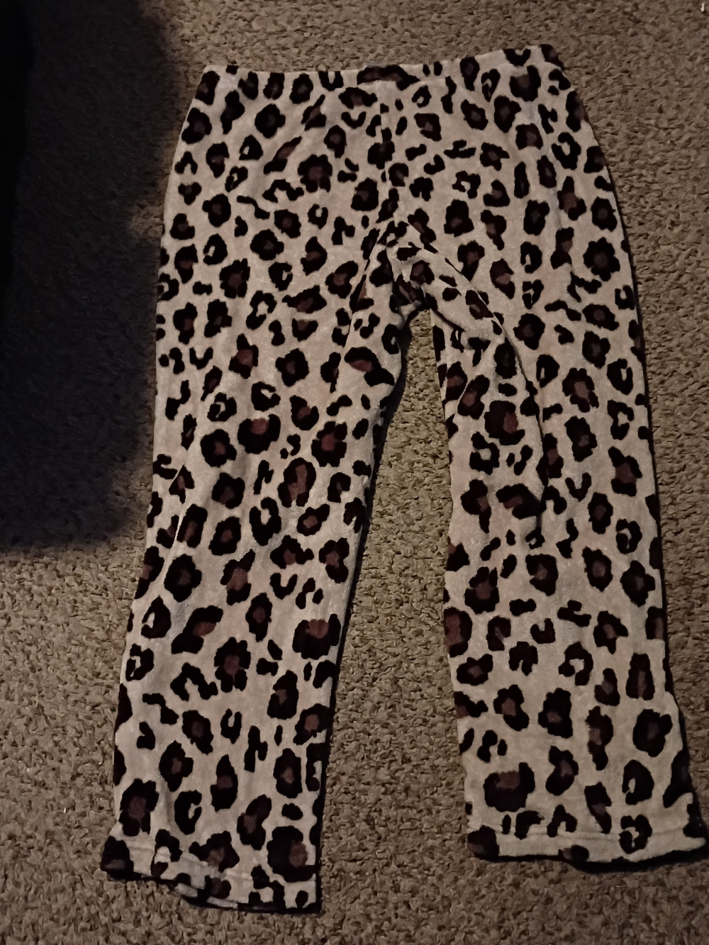 Leopard-Print Fleece Pajama Pants - Cream and Brown - Picture 2 of 3